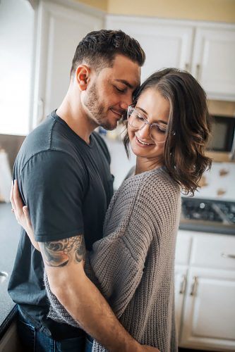 Victoria Cingolani, Justin Riapos